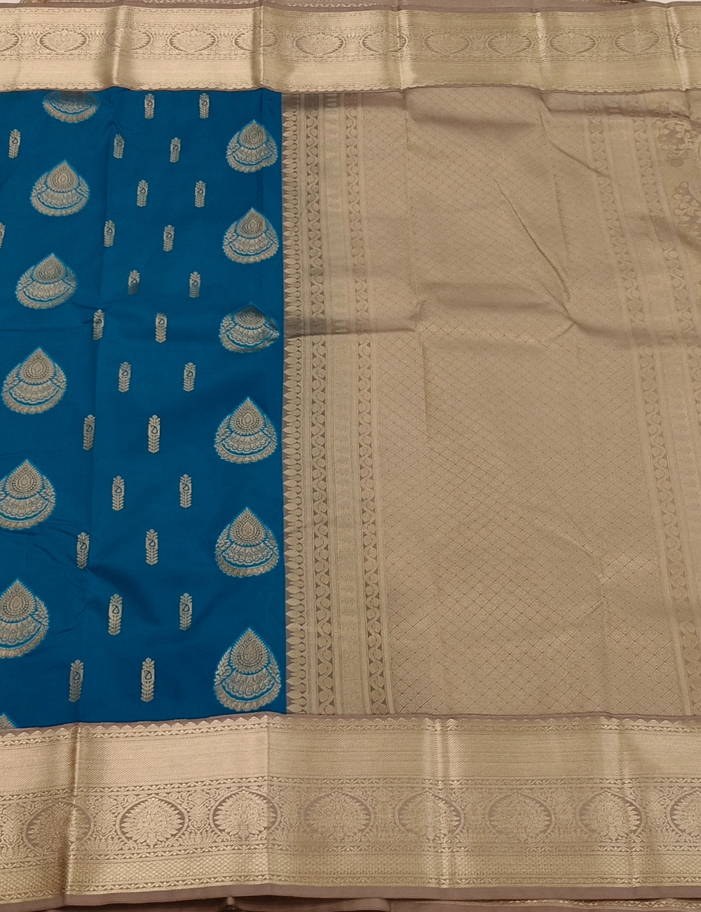 Drops motifs Dark Cyan Blue Soft Silk Saree