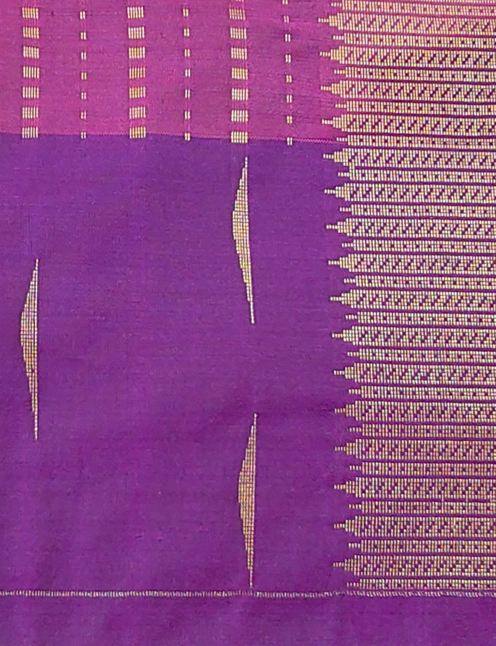 Golden Thread Motifs With Chill Pink Premium Soft Silk Saree