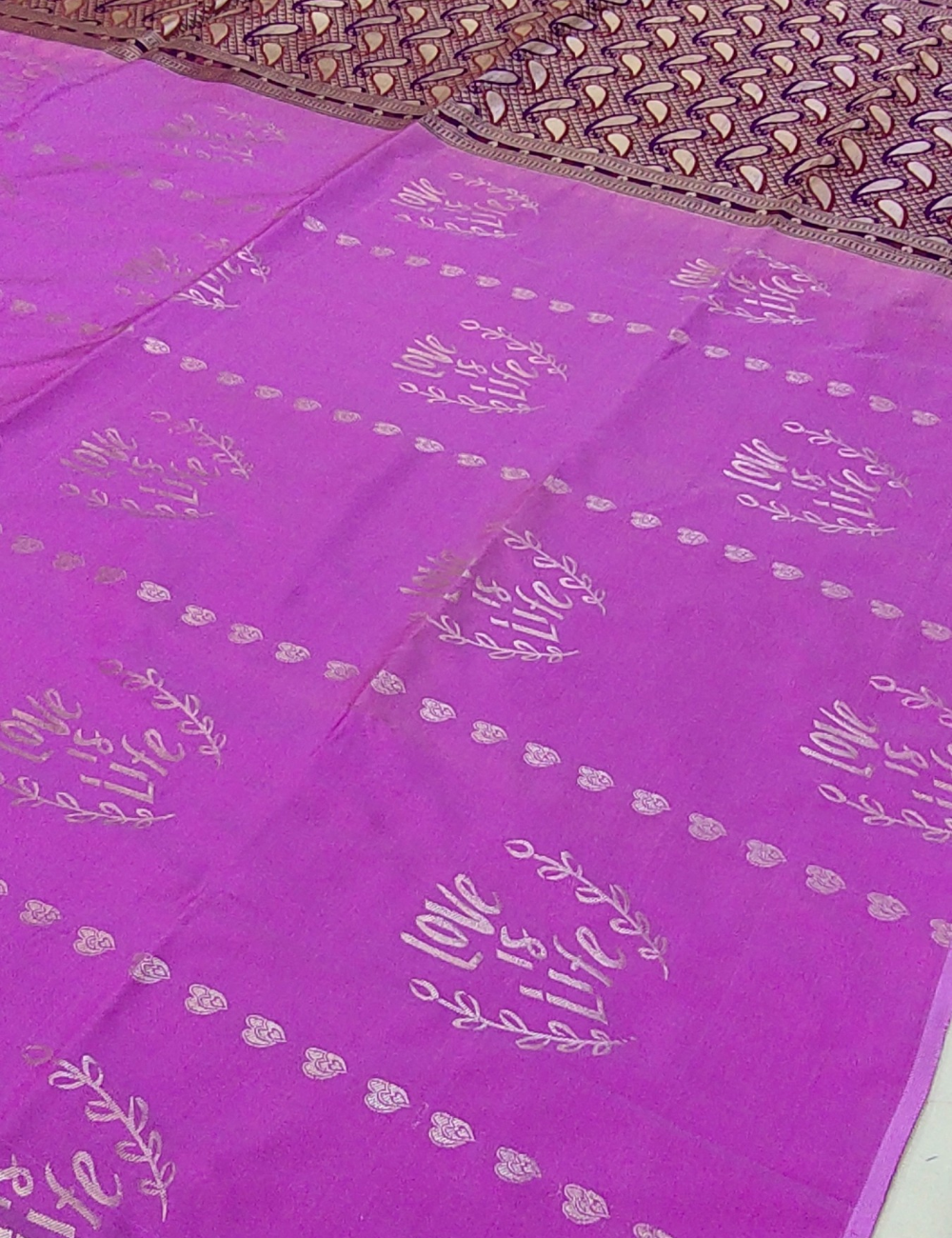 Love is Life Motifs With Purple  Colour Borderless Soft Silk Saree