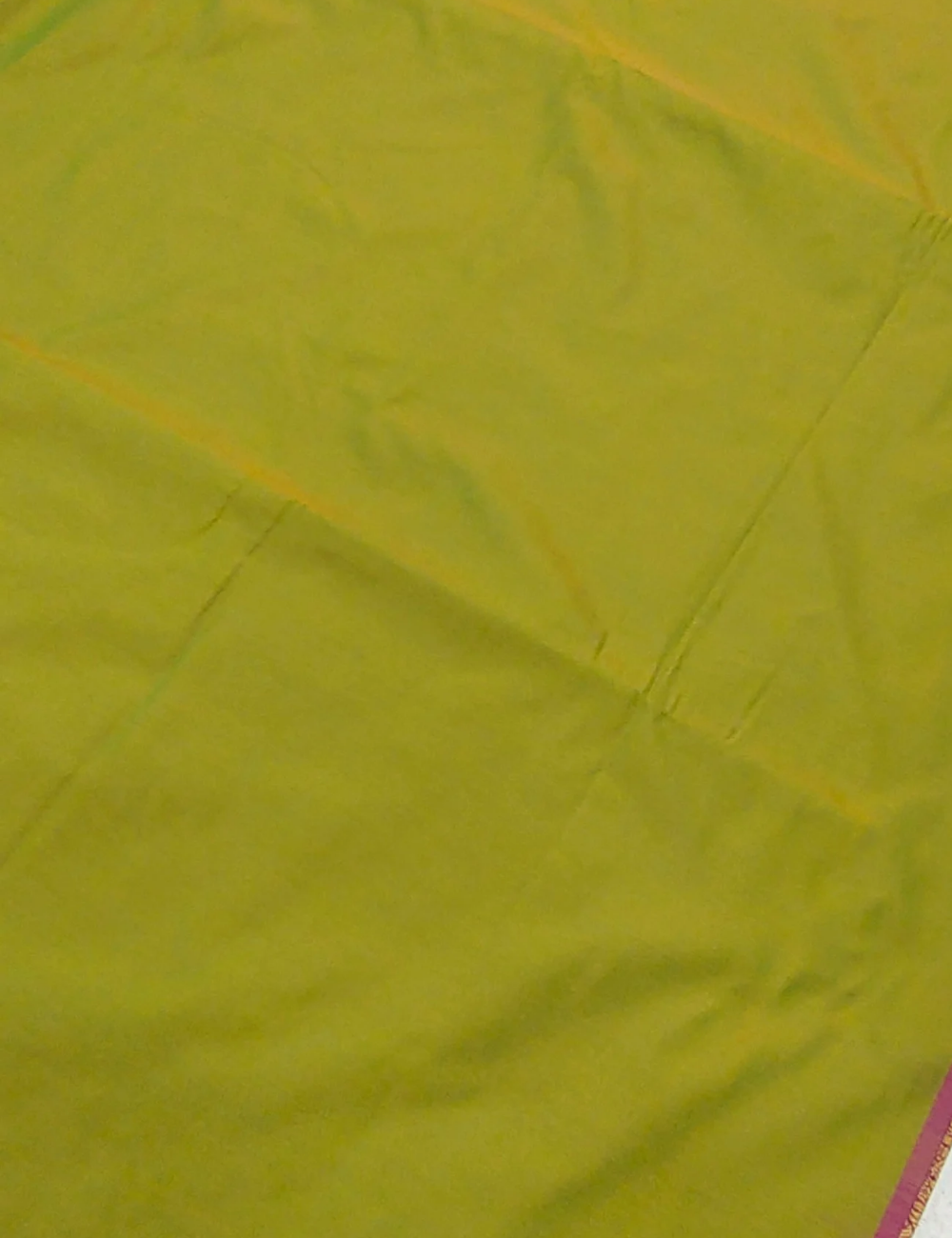 Rose Floral Motifs With Dark Pinkish Red Colour Borderless Soft Silk Saree