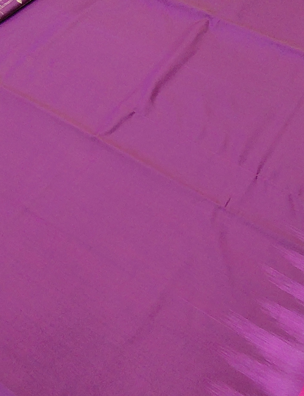 Leaf Motifs With Red Violet  Color Borderless Soft Silk Saree