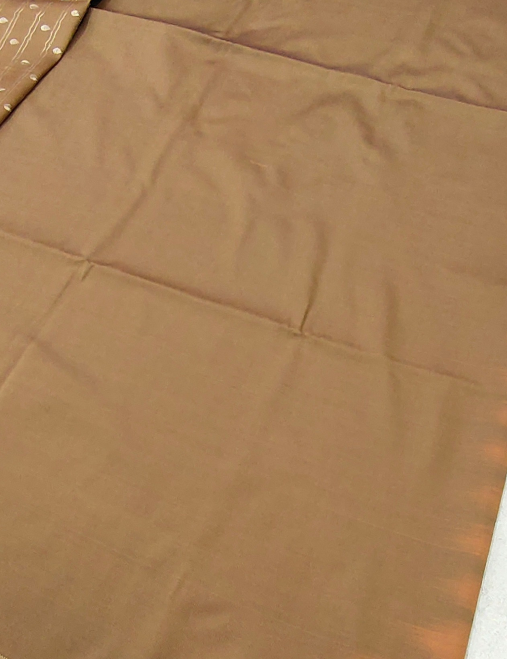 Leaf Motifs With Jungle Green  Color  Borderless Soft Silk Saree