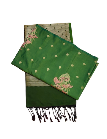Leaf Motifs With Jungle Green  Color  Borderless Soft Silk Saree