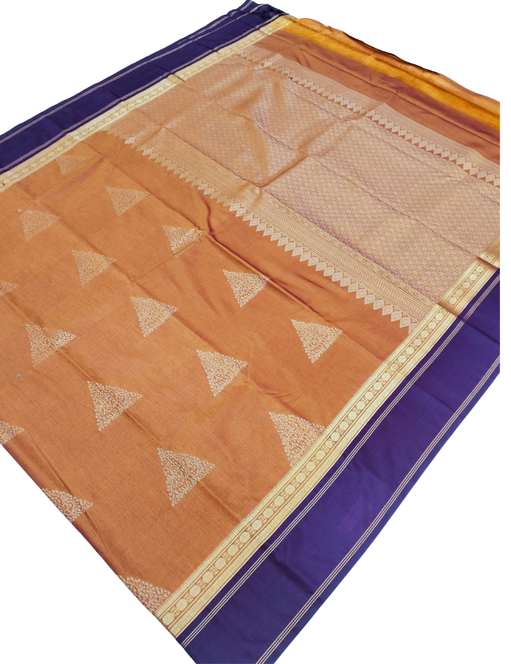 Triangle motifs with copper brown Silk cotton