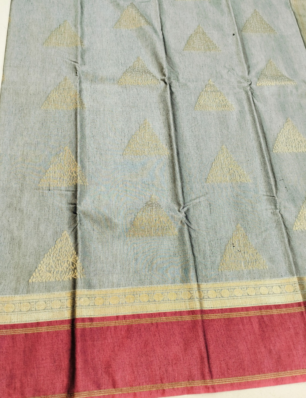 Triangle motifs with cool grey Silk cotton