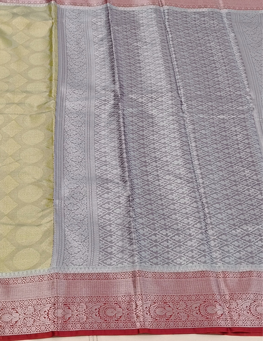 Circular Motifs Greenish Yellow Dual Tone Tissue Silk Saree