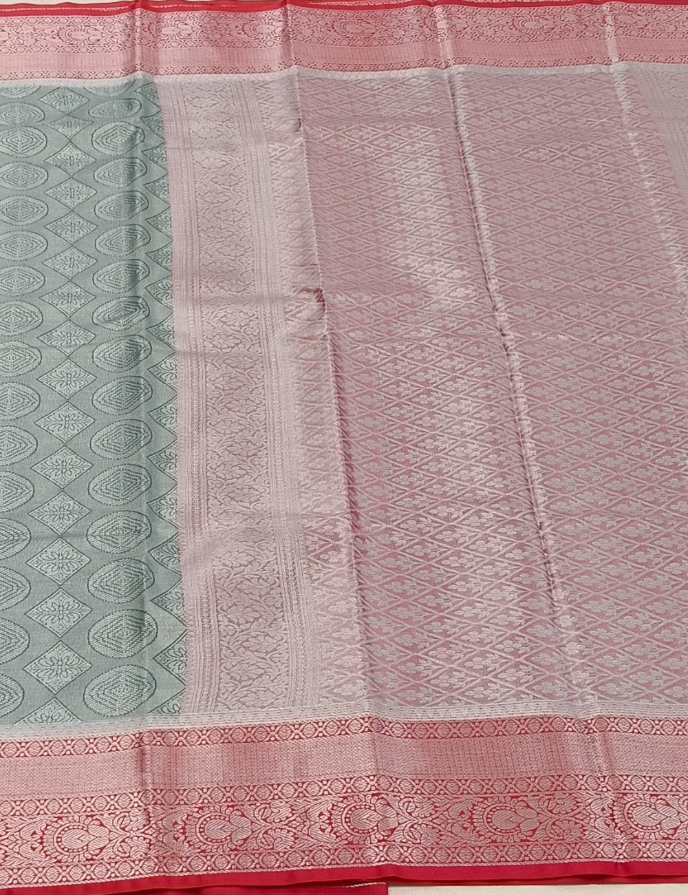 Circular Motifs Cool Grey Dual Tone Tissue Silk Saree