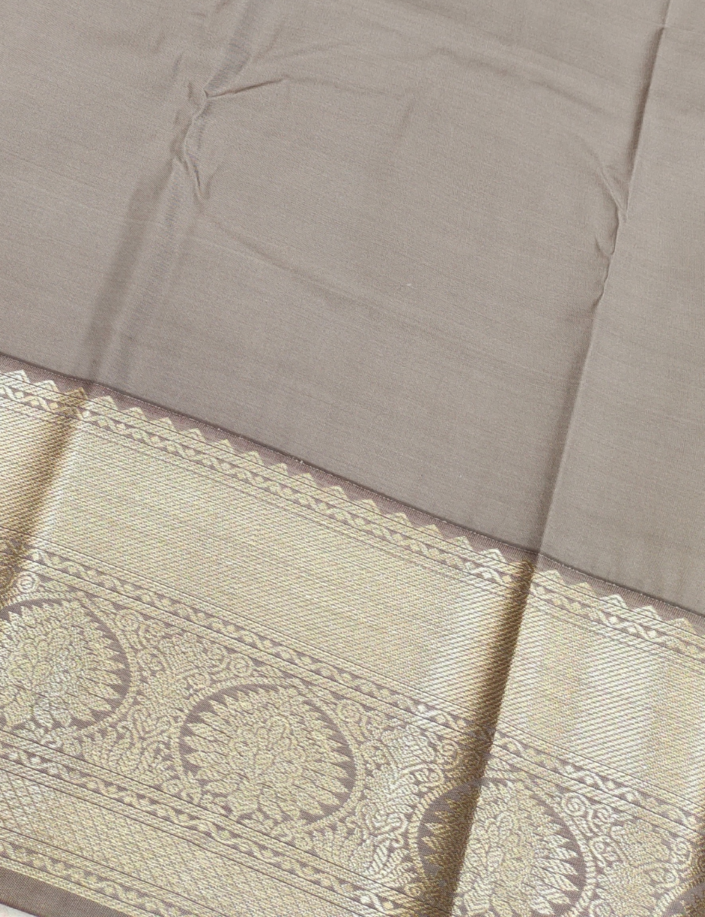 Drops motifs Dusky purple Soft Silk Saree