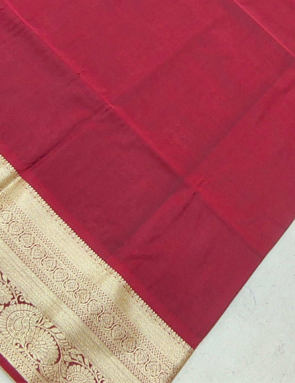 Geometric triangle motifs with stripes Blue colour soft silk