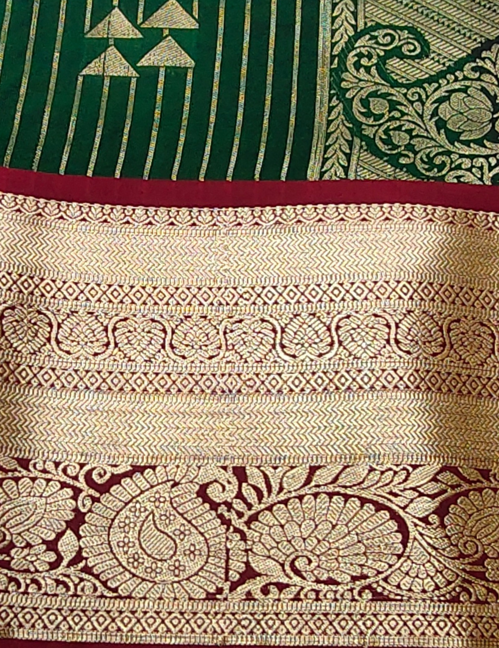 Geometric triangle motifs with stripes dark Green soft silk