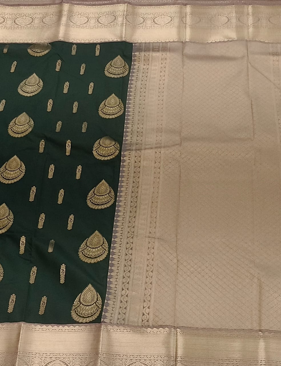 Drops motifs Cyan Green Soft Silk Saree